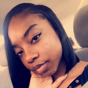 Meet your Posher, Deshyra